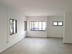 Sims Avenue (D14), Shop House #456298011